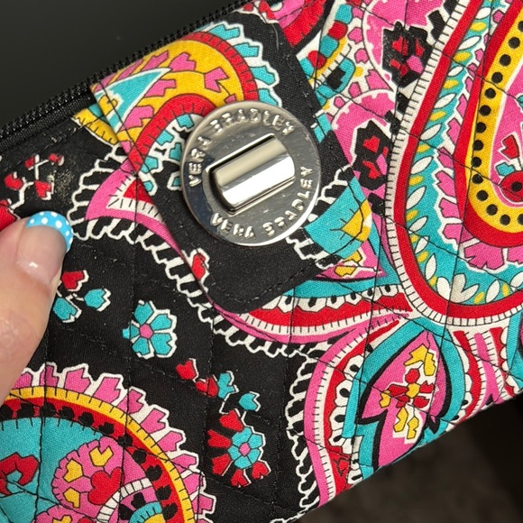 Vera Bradley Parisian Paisley Turnlock Wallet Pink Black - Picture 2 of 5